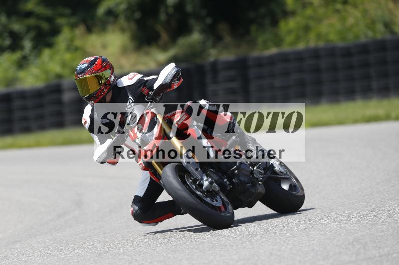 /27 12.06.2025 Ducati Schweiz Trackday Warmup  ADR/gruen-vert/22
